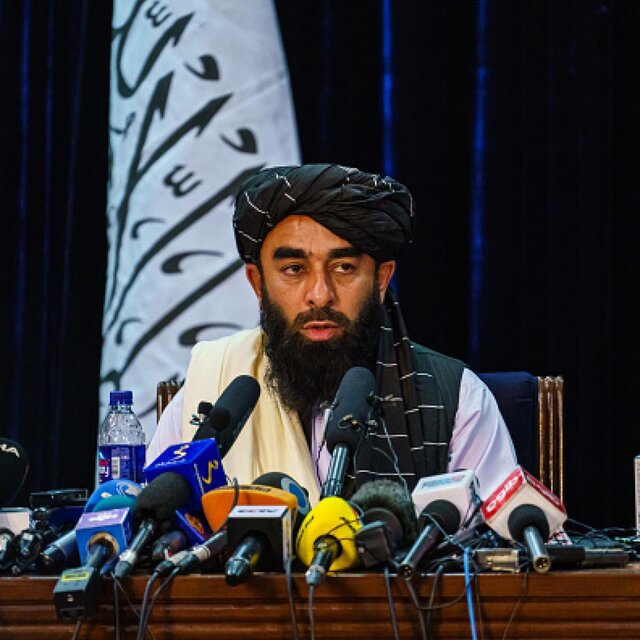 طالبان: کابینه به طور کامل به زودی معرفی می‌شود/ حضور زنان سخت است