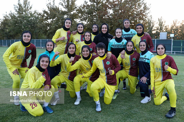 ملی‌پوش تیم فوتبال زنان سیرجان: شناخت کاملی از رقبای آسیایی نداریم