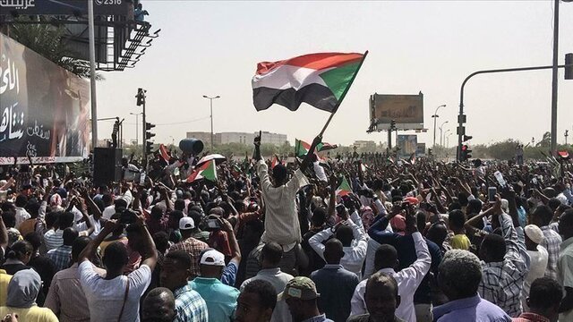 افزایش تعداد تلفات اعتراضات سودان به ۷ کشته و ۱۴۰ زخمی