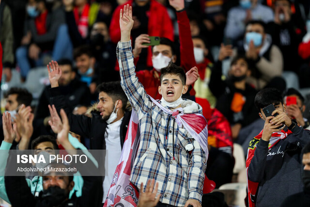 چگونه می‌توان قیمت بلیت فوتبال در ایران را ارزان کرد؟