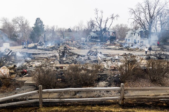 احتمال مرگ ۳ تن در آتش‌سوزی‌ جنگلی اخیر در کلرادوی آمریکا