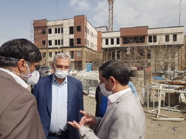 بازدید وزیر بهداشت از پروژه‌های در حال ساخت علوم پزشکی مشهد