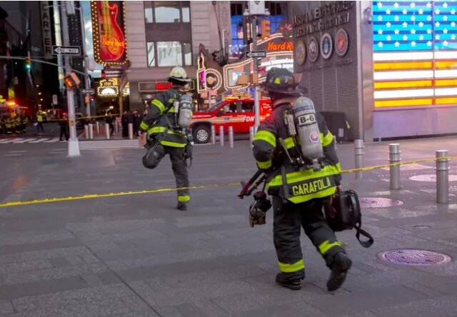 انفجار شدید در میدان تایمزِ نیویورک