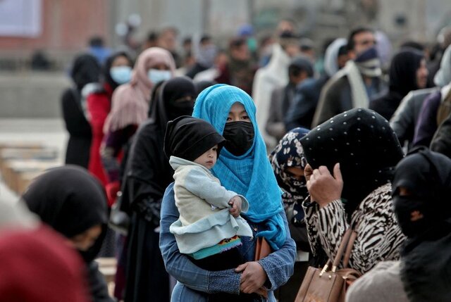 چرا زنان افغانستانی در ایران به مراقبت‌های بارداری دسترسی ندارند؟