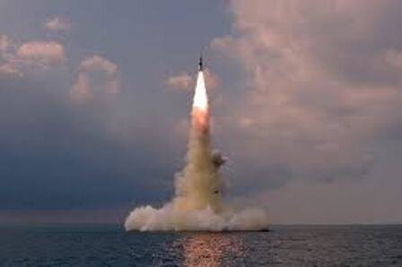 کره شمالی یک موشک بالستیک شلیک کرد/سئول از زمان احتمالی آزمایش اتمی پیونگ‌یانگ خبر داد
