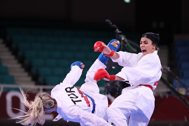 صعود سارا بهمنیار به فینال کاراته وان باکو
