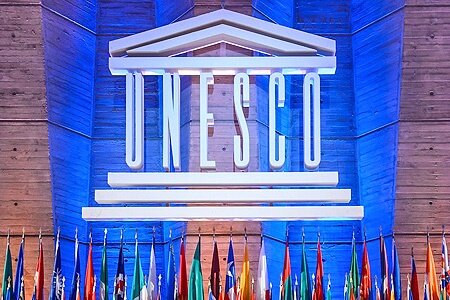 «رقابت‌های نامشروع و شرارت برخی کشورها» در یونسکو