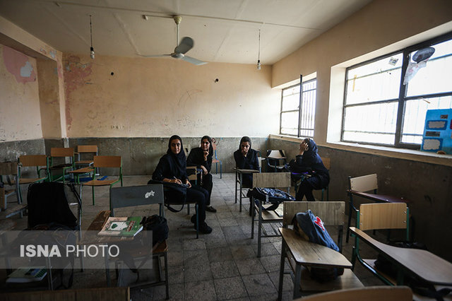 نوسازی مدارس «کاشی‌ آبی» همچنان در انتظار تعیین تکلیف اسناد این مدارس توسط شهرداری تهران