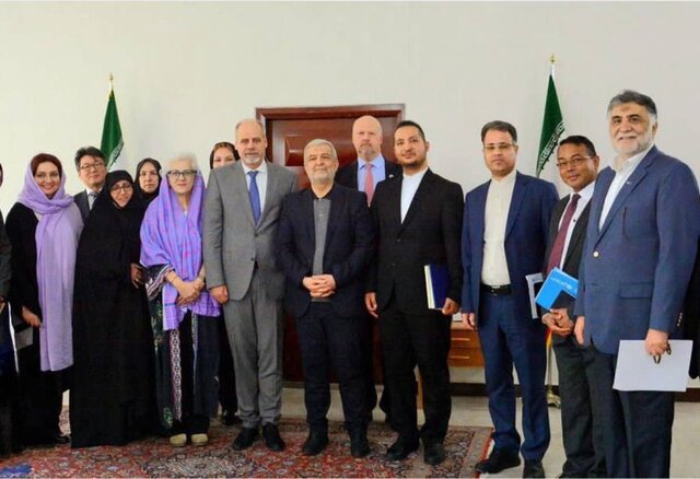 دیدار هماهنگ کننده سازمان ملل در تهران با کاظمی قمی
