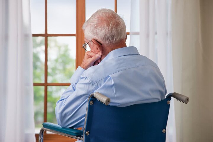 آسیب های اختلال گفتار سالمندان در سالمندان/ کاهش عملکرد مغز
