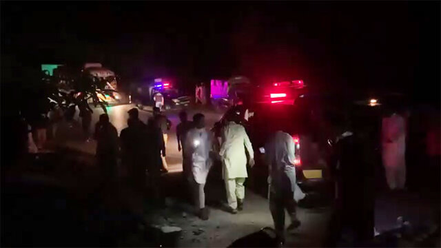 سقوط مرگبار اتوبوس به دره‌ای در پاکستان