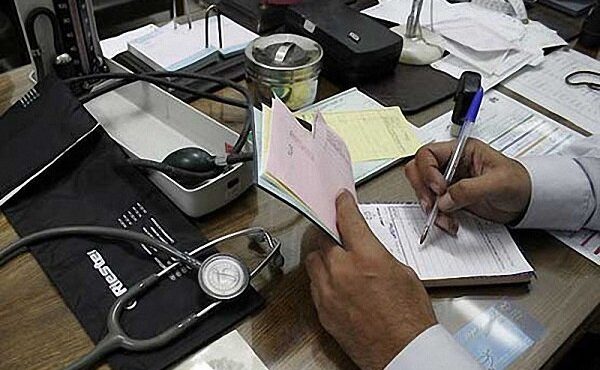 چرا پزشکان کلانشهرها نسخه کاغذی می نویسند