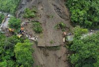 بارندگی شدید و رانش‌زمین در کلمبیا قربانی گرفت