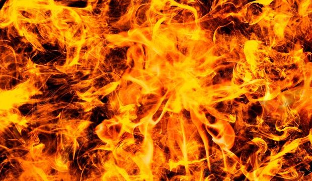آتش سوزی در ساختمانی در آفریقای جنوبی ۳۸ قربانی گرفت