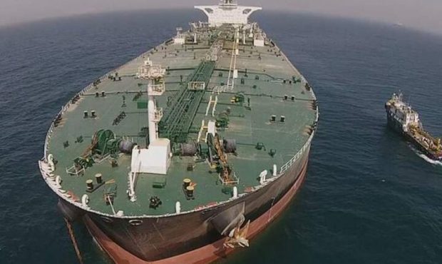 تخلیه نفت دزدیده شده از ایران در ساحل تگزاس آغاز شد