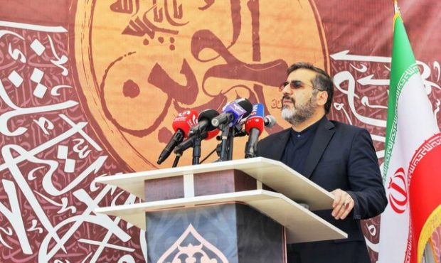 وزیر فرهنگ و ارشاد اسلامی: امدادگران هلال‌احمر افتخار نظام هستند