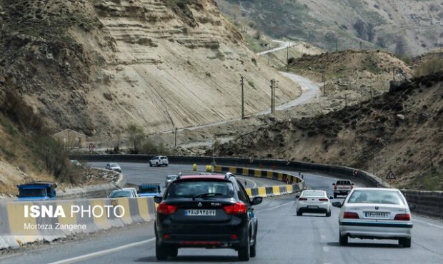 اعلام وضعیت جوی و ترافیکی جاده‌ها/ اختصاص یک محور برای تردد کاروان‌ زائران امام‌رضا (ع)