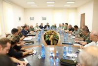 نشست وزارت دفاع ارمنستان با وابستگان نظامی خارجی در ایروان