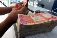 نظری: دولت با فعال کردن تمام شعب بانک‌ها در ارائه ارز به زائران اربعین موفق عمل کرد