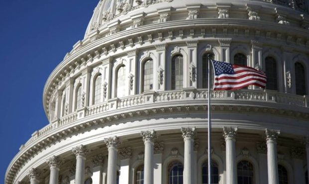سنای آمریکا مصوبه‌ای در رابطه با پوشش قانون‌گذاران تصویب کرد
