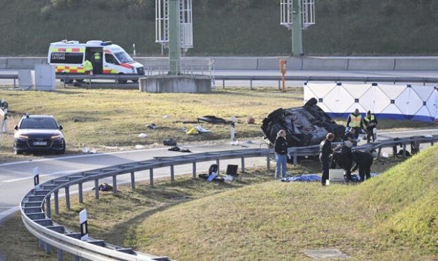 ۷ کشته در پی تصادف خودرو حامل مهاجران غیرقانونی در آلمان