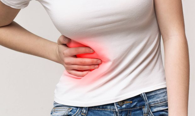 درد شدید سمت راست زیر شکم نشانه چیست؟