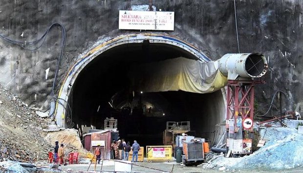 حادثه ریزش تونل در هند؛ امدادگران به کارگران محبوس نزدیک‌تر شدند