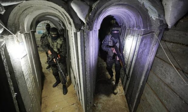 فایننشال تایمز: تونلهای غزه از متروی لندن وسیع‌ترند / حماس شهر زیرزمینی ساخته است