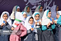 توزیع شیر رایگان بین ۵۴۰ هزار دانش‌آموز تهرانی/ اصرار بر نوشیدن شیر در مدرسه