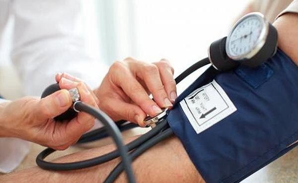 غربالگری ۳۶.۵ میلیون ایرانی برای کنترل فشارخون و دیابت