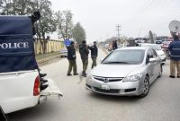 حمله شبه‌نظامیان به پاکستان و کشته شدن ۱۰ افسر پلیس