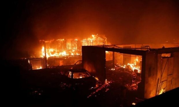 گسترش آتش‌سوزی‌های جنگلی در شیلی؛ اعلام وضعیت اضطراری و تایید ۱۰ فوتی تاکنون + فیلم