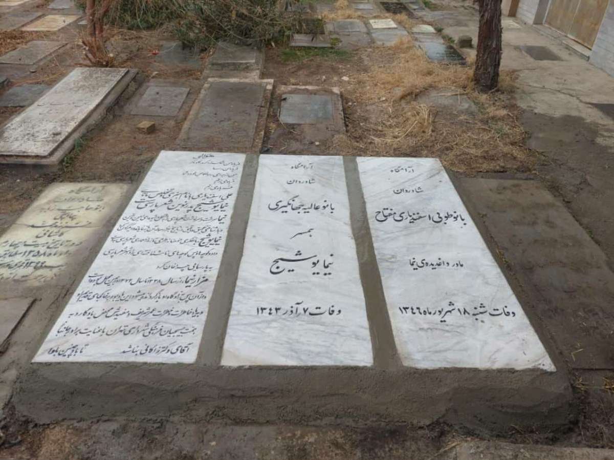 سنگ قبر سفید بهتر است یا مشکی؟