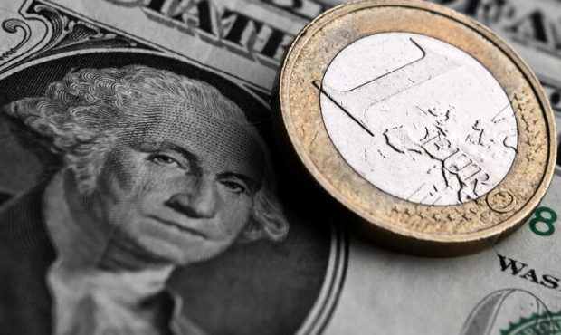 امروز دهم خردادماه در مرکز مبادله؛ ثبات دلار و کاهش قیمت یورو