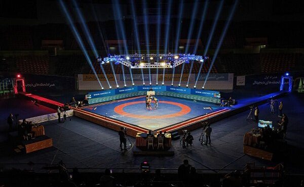 حضور ۱۴ تیم در لیگ برتر کشتی آزاد و فرنگی
