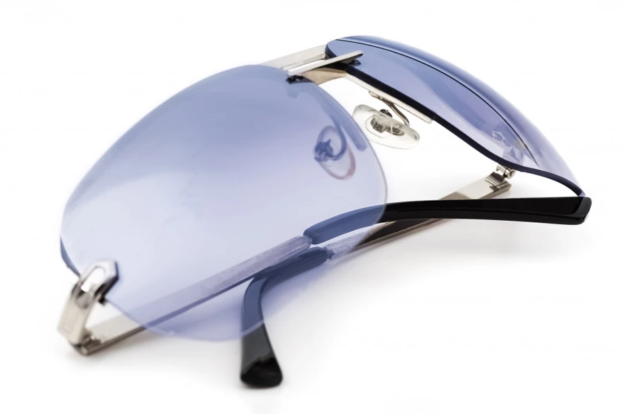 عینک بدون فریم؛ ظرافت مینیمال با کارایی روزمره