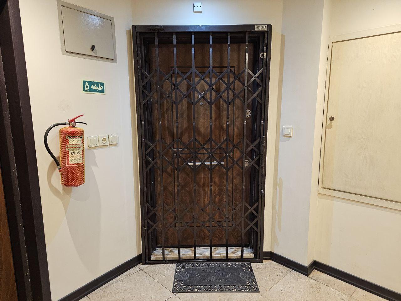 درب آکاردئونی