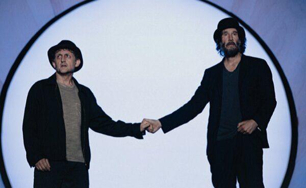 کیانو ریوز در اجرای جدید «در انتظار گودو» موفق ظاهر شد