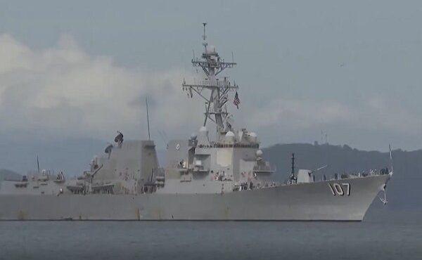 ناو جنگی آمریکا نزدیک سواحل ونزوئلا پهلو گرفت+ فیلم ناو جنگی آمریکا نزدیک سواحل ونزوئلا پهلو گرفت+ فیلم