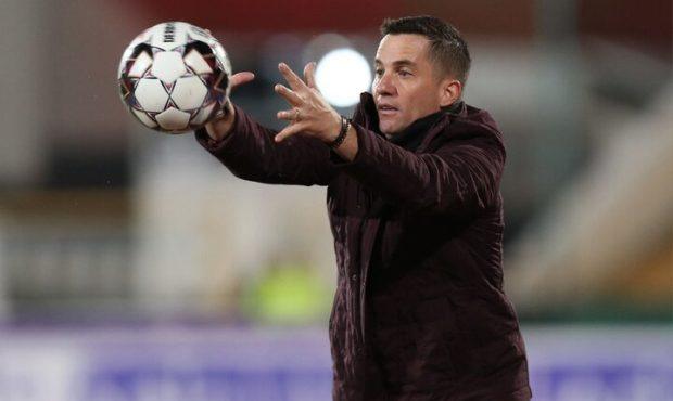 معرفی رسمی اوسمار ویهرا از سوی باشگاه پرسپولیس معرفی رسمی اوسمار ویهرا از سوی باشگاه پرسپولیس