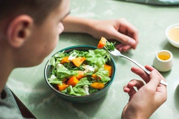 گرسنگی طولانی‌مدت؛ میان‌بُری ناسالم برای کاهش وزن