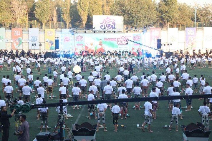 ثبت بزرگترین اجتماع باستانیکاران در افتتاحیه «قهرمان شهر»