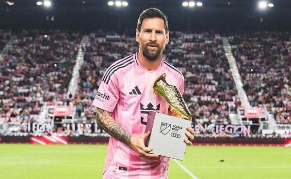 مسی برنده کفش طلا آمریکا شد مسی برنده کفش طلا آمریکا شد