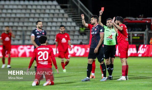 باشگاه پرسپولیس:خلیلزاده باید اخراج میشد؛بازیکن تراکتور کولانداز زد باشگاه پرسپولیس:خلیلزاده باید اخراج میشد؛بازیکن تراکتور کولانداز زد