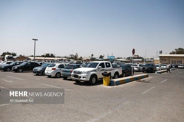 صف میلیونی برای ۶۵ هزار خودرو؛ بازار همچنان گرفتار کمبود عرضه صف میلیونی برای ۶۵ هزار خودرو؛ بازار همچنان گرفتار کمبود عرضه