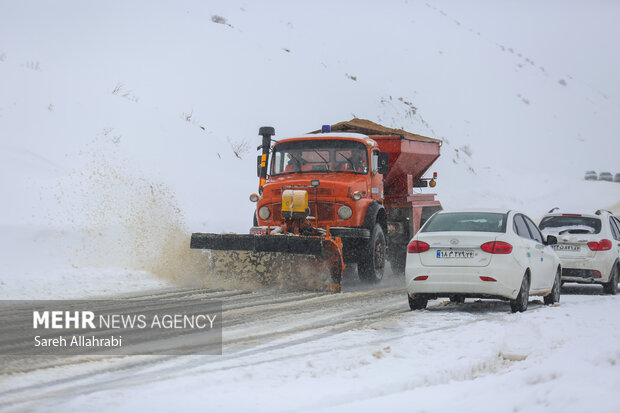 هشدار بارش برف و باران در ۱۸ استان کشور؛ راهداری در آماده‌باش کامل است