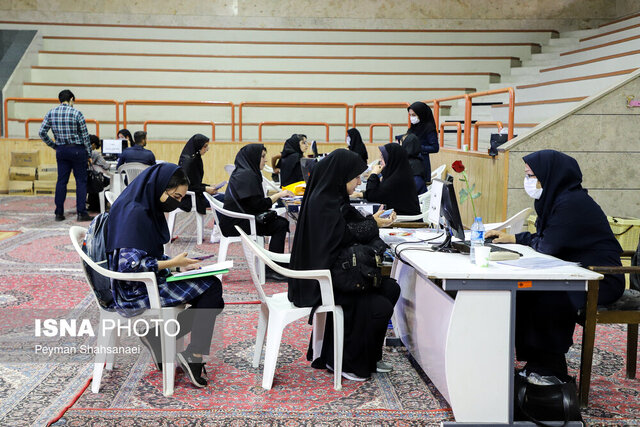 خدمات رفاهی در حال بلعیدن بودجه آموزش و پژوهش است