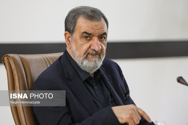 محسن رضایی: امروز جهان شاهد رونمایی از ماهیت واقعی آمریکا است