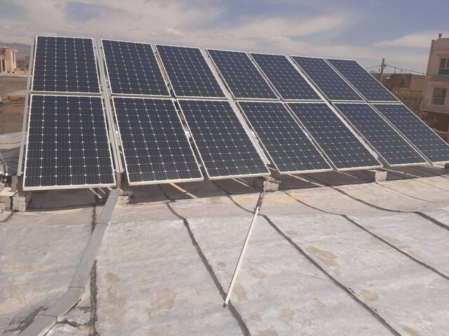 چطور صاحب نیروگاه خورشیدی پشت‌بامی شویم؟