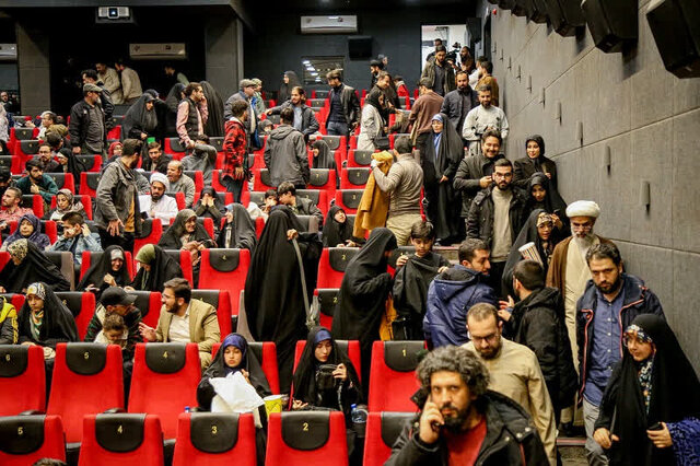استقبال گرم مخاطبان از اکران فیلم «کوچ»